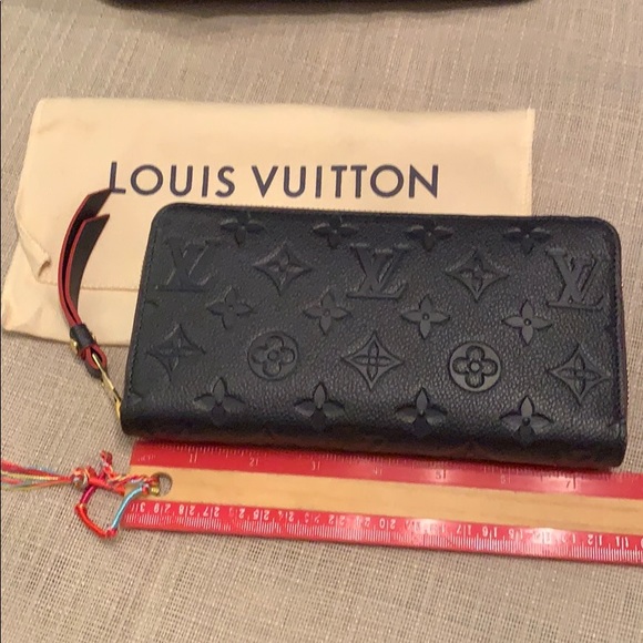 Louis Vuitton Handbags - Louise Vuitton Wallet